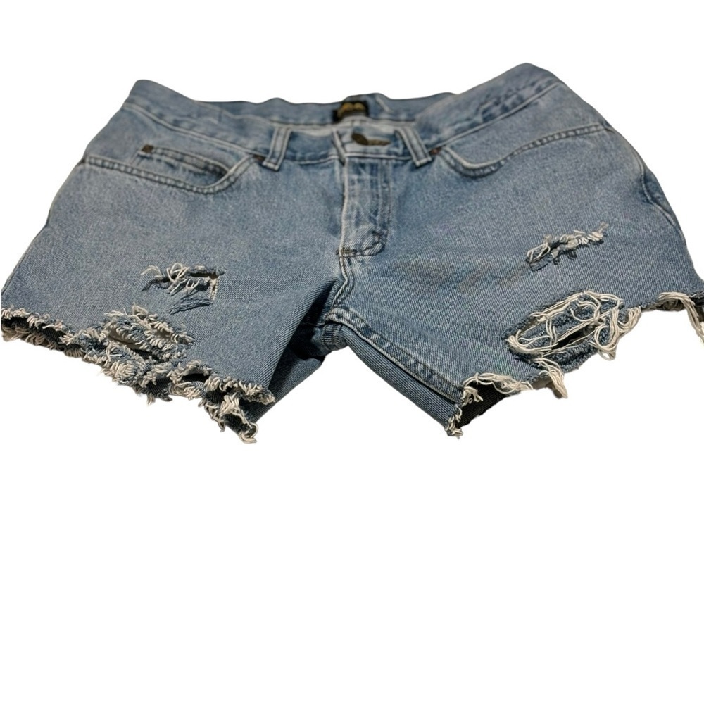Lee Light Wash Blue Denim DIY Cut Off Distressed Shorts.‎ SZ 31. Fringe. Boho.